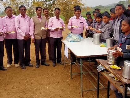  Child Anand Melava enthusiastically attended the school | पाडळी विद्यालयात बाल आनंद मेळावा उत्साहात