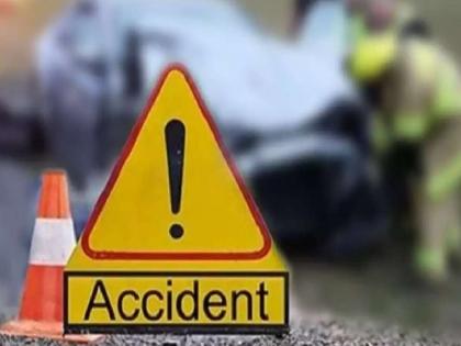 Speeding truck collides with police vehicle; kill one | भरधाव ट्रकची पोलिसांच्या वाहनाला धडक; एक ठार, दोन कर्मचारी बचावले