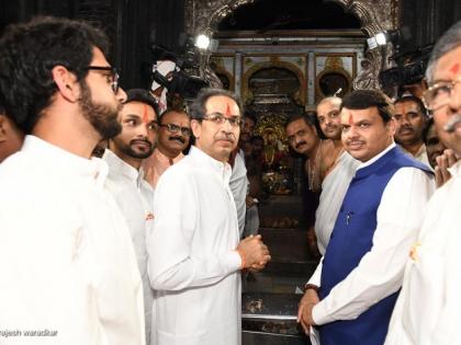 Lok Sabha Election 2019: With the blessings of Ambabai, the leaders of Sena-BJP will come to power again; | Lok Sabha Election 2019 : अंबाबाईच्या आशीर्वादाने पुन्हा सत्तेवर येऊ, सेना-भाजपच्या नेत्यांनी घेतले दर्शन