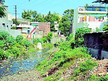 Shocking Flooding does not exist | धक्कादायक! पूररेषा अस्तित्वातच नाही