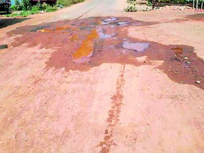 Sakolikar suffered due to the road | रस्त्यामुळे साकोलीकर त्रस्त Sakolikar suffered due to the road | रस्त्यामुळे साकोलीकर त्रस्त