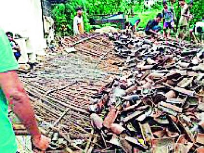 लाखनी तालुक्यात अतिवृष्टीने ४५२ घरांची पडझड
