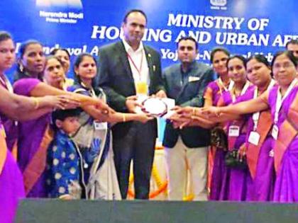 National Award for the Bhadravati Women's Savings Group | भद्रावतीच्या महिला बचत गटाला राष्ट्रीय पुरस्कार