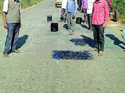 Starting the construction of potholes | खड्डे बुजविण्याच्या कामाला सुरुवात