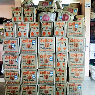 3.56 lakh liquor was caught | ३.५६ लाखांची दारू पकडली