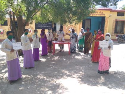 Health workers felicitated at Pathre | पाथरे येथे आरोग्य कर्मचाऱ्यांचा सत्कार