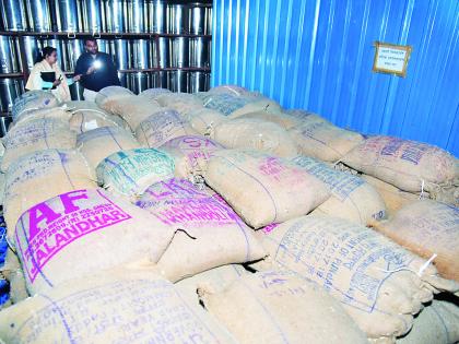 14,000 kg of nutritious rice seized in Panchavati | पोषण आहाराचा १४ हजार किलो तांदूळ पंचवटीत जप्त