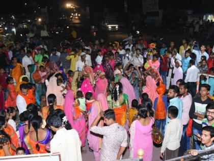 Procession in Dharangaon to spread funds for Lord Shriram Temple | प्रभू श्रीराम मंदिरासाठी निधी समर्पण प्रसारासाठी धरणगावात शोभायात्रा