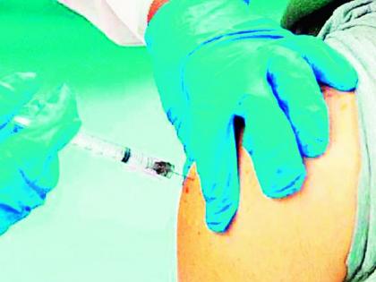 Fifty thousand is approaching the stage of vaccination | लसीकरणाचा टप्पा गाठतोय पन्नास हजारी Fifty thousand is approaching the stage of vaccination | लसीकरणाचा टप्पा गाठतोय पन्नास हजारी