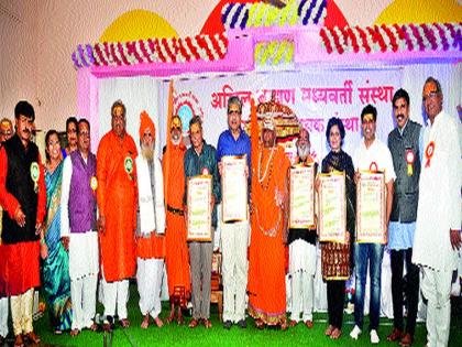  Samaj Bhushan honored with 'Samaj Gaurav' award | ‘समाज गौरव’ पुरस्काराने समाजभूषणांचा सन्मान