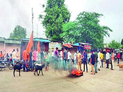  Nashik Road is full of rocky streets | नाशिकरोडला दुकानांवर दगडफेकीने धावपळ