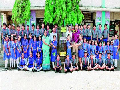  'Memorial Tree' | खाऊच्या पैशातून ‘आठवणीचं झाड’