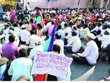 Kolhapur: The Chandoli project affected the collector's office | कोल्हापूर : चांदोली प्रकल्पग्रस्तांची जिल्हाधिकारी कार्यालयावर धडक