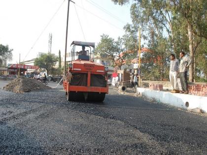  More work of More Chowk Width in the Vallej metropolis In progress | वाळूज महानगरातील मोरे चौक रुंदीकरणाचे काम प्रगतीपथावर