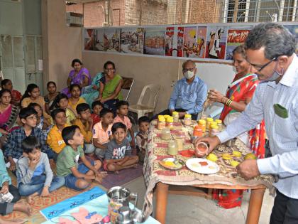 Rangpanchami will be celebrated through the line of pictures, the resolve of the children in Shahupuri Kumbhar street | चित्रे रेखाटून रंगपंचमी साजरी करणार, शाहूपुरी कुंभार गल्लीतील लहान मुलांचा संकल्प