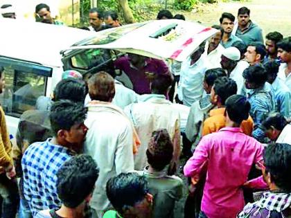 Relatives of Achalpur sub-district hospital | अचलपूर उपजिल्हा रुग्णालयात नातेवाईकांचा धिंगाणा