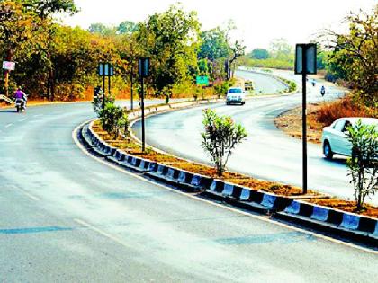 In the stream of development of villages deprived of road generation in rural areas | ग्रामीण भागातील रस्ते निर्मितीने वंचित गावे विकासाच्या प्रवाहात In the stream of development of villages deprived of road generation in rural areas | ग्रामीण भागातील रस्ते निर्मितीने वंचित गावे विकासाच्या प्रवाहात