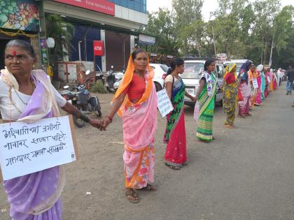  Human chain in the Dindori against inflation | महागाईविरोधात दिंडोरीत मानवी साखळी