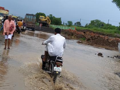 Returning rains spread hope throughout the district | जिल्हाभरात परतीच्या पावसाने आशा पल्लवित