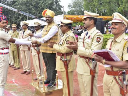 Inauguration ceremony of 'watery' batch | ‘पाणीदार’ बॅचचा दीक्षांत समारंभ उत्साहात