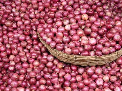 Southern onion market; Falling in prices | दक्षिणेकडील कांदा बाजारात; भावात घसरण