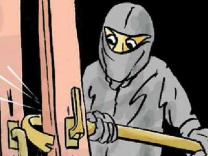 35,000 stolen in Nandurbar robbery | नंदुरबारातील घरफोडीत 35 हजारांचा ऐवज चोरीस 35,000 stolen in Nandurbar robbery | नंदुरबारातील घरफोडीत 35 हजारांचा ऐवज चोरीस