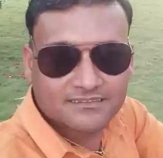 Teacher youth commits suicide over house construction dispute | घर बांधकामाच्या वादातून शिक्षक युवकाची आत्महत्या Teacher youth commits suicide over house construction dispute | घर बांधकामाच्या वादातून शिक्षक युवकाची आत्महत्या