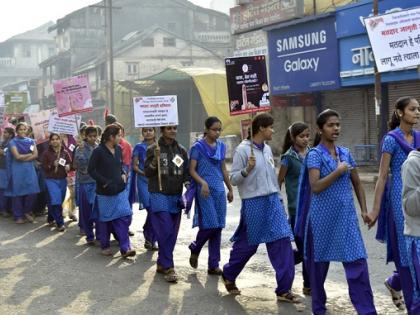 On the occasion of National Voters Day, in the Sangli human chain and rally rally | राष्ट्रीय मतदार दिनानिमित्त सांगलीत मानवी साखळी व रॅली उत्साहात