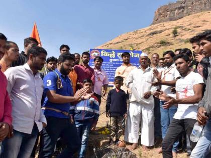  Cleanliness campaign on Rameshge Fort from Sahyadri Pratishthan | सह्याद्री प्रतिष्ठानकडून रामशेज किल्ल्यावर स्वच्छता मोहीम