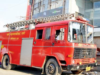 Drunk worker released from public toilet in Thane | ठाण्यात मद्यपी कामगाराची सार्वजनिक शौचालयातून सुटका