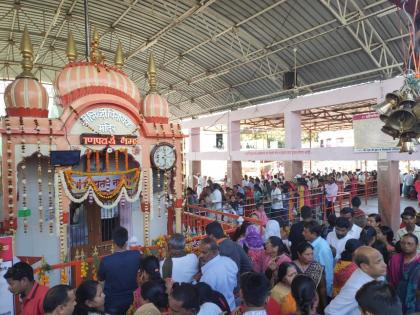  Siddhivinayak Ganesh temple crowd | सिद्धिविनायक गणेश मंदिरात गर्दी