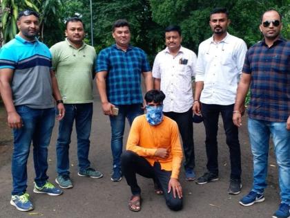 Accused of robbery on Yeola-Manmad road arrested | येवला-मनमाड रोडवर लूटमार करणारा आरोपी जेरबंद