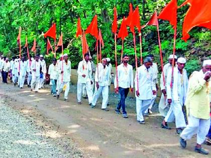 The beginning of Parikrama Yatra on the occasion of Rakshabandhan in Mahur Garh | माहूर गडावर रक्षाबंधनानिमित्त परिक्रमा यात्रेला सुरुवात