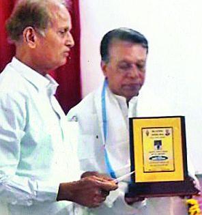 Haridas Dubey Samaj Bhushan Awarded | हरिदास दुबे समाजभूषण पुरस्काराने सन्मानित