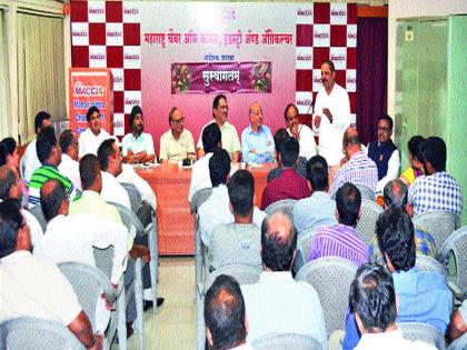  Traders, entrepreneurs also mobilized against the increased property tax | वाढीव घरपट्टीच्या विरोधात  व्यापारी, उद्योजकही एकवटले