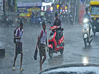 Kolhapur was hit by heavy rains, Relief for kharif crops | परतीच्या पावसाने कोल्हापूरला झोडपले, तासभर रस्ते सामसूम; खरीप पिकांना दिलासा