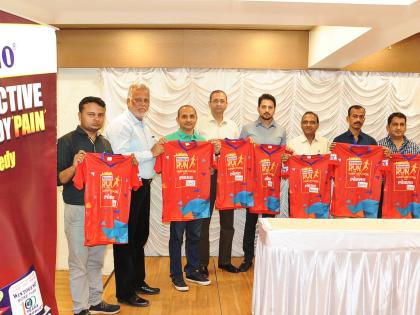 Kolhapur: Unveiling of Lokmat Mahamarethan (the best event), Mahamarethan T-shirt | कोल्हापूर : लोकमत महामॅरेथॉन अर्थात ‘बेस्ट इव्हेंट’, महामॅरेथॉन टी-शर्टचे अनावरण