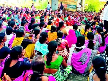 Anganwadi workers' front for different demands | विविध मागण्यासाठी अंगणवाडी कर्मचाऱ्यांचा मोर्चा