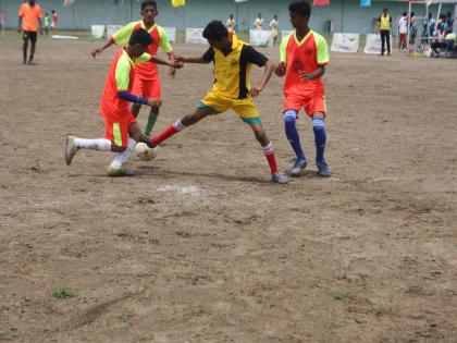 jain sports,m.j. reach in semi final | जैन स्पोर्ट्स, मू.जे.,उपांत्य फेरीत