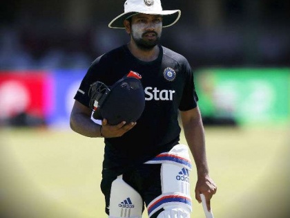 Rohit Sharma, who got the Dutch from the Test team, now has to work as a junior cricketer | कसोटी संघातून डच्चू मिळालेल्या रोहित शर्माला आता करावं लागत आहे ज्युनिअर क्रिकेटपटूचे काम