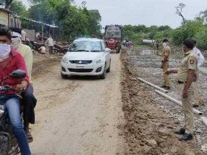 Inspection of vehicles at Galangi Naka | गलंगी नाक्यावर वाहनांची तपासणी