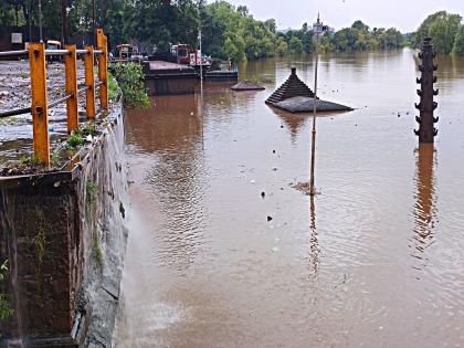 Heavy rains in the dam area of ​​Kolhapur district have led to an increase in the water level of rivers | कोल्हापुरात दमदार; धरणक्षेत्रात धुवाधार, नद्यांच्या पातळीत वाढ 
