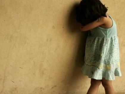 Abuse of a friend's minor daughter; The revelation came two days later | 'चल तुझ्या वडिलांना शोधू..' असे म्हणून नेले मित्राच्या अल्पवयीन मुलीला.. केला अत्याचार; दोन दिवसानंतर झाला खुलासा