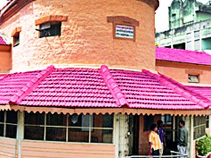 Contractors to 'No Entry' in Officers' Room | अधिकाऱ्यांच्या दालनात कंत्राटदारांना ‘नो एन्ट्री’ Contractors to 'No Entry' in Officers' Room | अधिकाऱ्यांच्या दालनात कंत्राटदारांना ‘नो एन्ट्री’