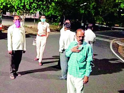 Communication of four leopards in the university | विद्यापीठात चार बिबट्यांंचा संचार Communication of four leopards in the university | विद्यापीठात चार बिबट्यांंचा संचार