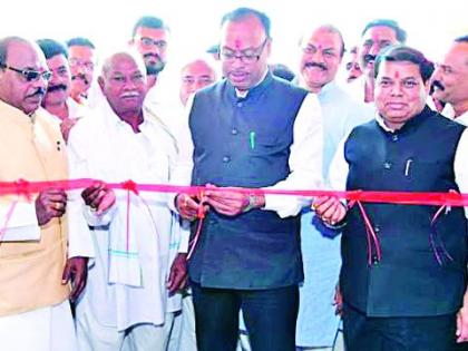 Deputy CM of 220 KV sub-station inaugurated at Anjangat | अंजनगावात २२० केव्हीच्या उपकेंद्राचे ऊर्जामंत्र्यांच्या हस्ते लोकार्पण