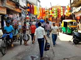 Crowdsourcing of the market | सणबाजाराची गर्दी