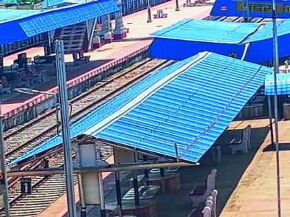 For the first time in its 112-year history, the railways took a long break | ११२ वर्षांच्या इतिहासात पहिल्यांदाच रेल्वे प्रवासी वाहतुकीला दीर्घ ब्रेक