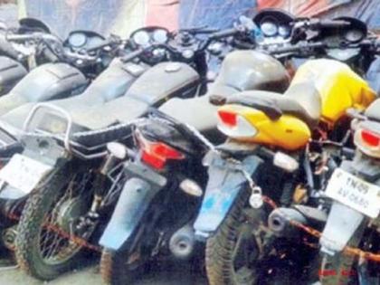  Two unemployed bikes eat dust for six years | बेवारस दुचाकी सहा वर्षापासून धूळ खात