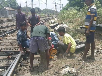 Godavari, Janshatabdi Express canceled from today | आजपासून गोदावरी, जनशताब्दी एक्स्प्रेस रद्द